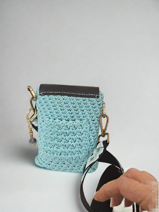 Aqua Cross