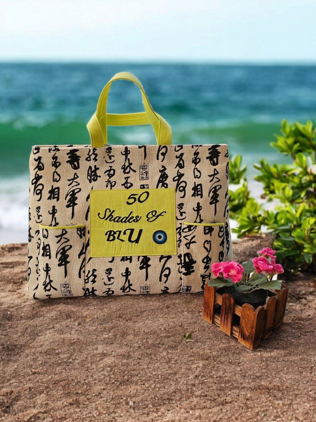 Extra-large embroidered Beach bag